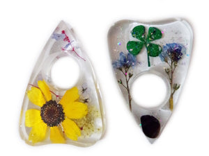 Floral Planchette - Small 2.25" x 1.5" - Witchy - Altar Decor - Resin Planchettes - Magic - Spirit Board -  ValenwoodVixen - Ready to Ship